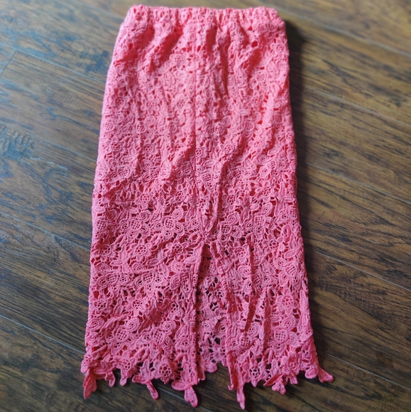 Dizzy Lizzy Pull-On Lace Skirt - Picture 2 of 7